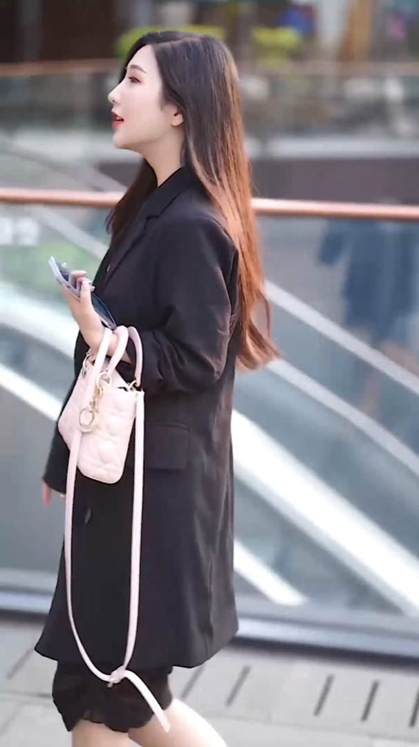 程楠街拍:先谋生,再谋爱,事业是正餐,爱情是甜点