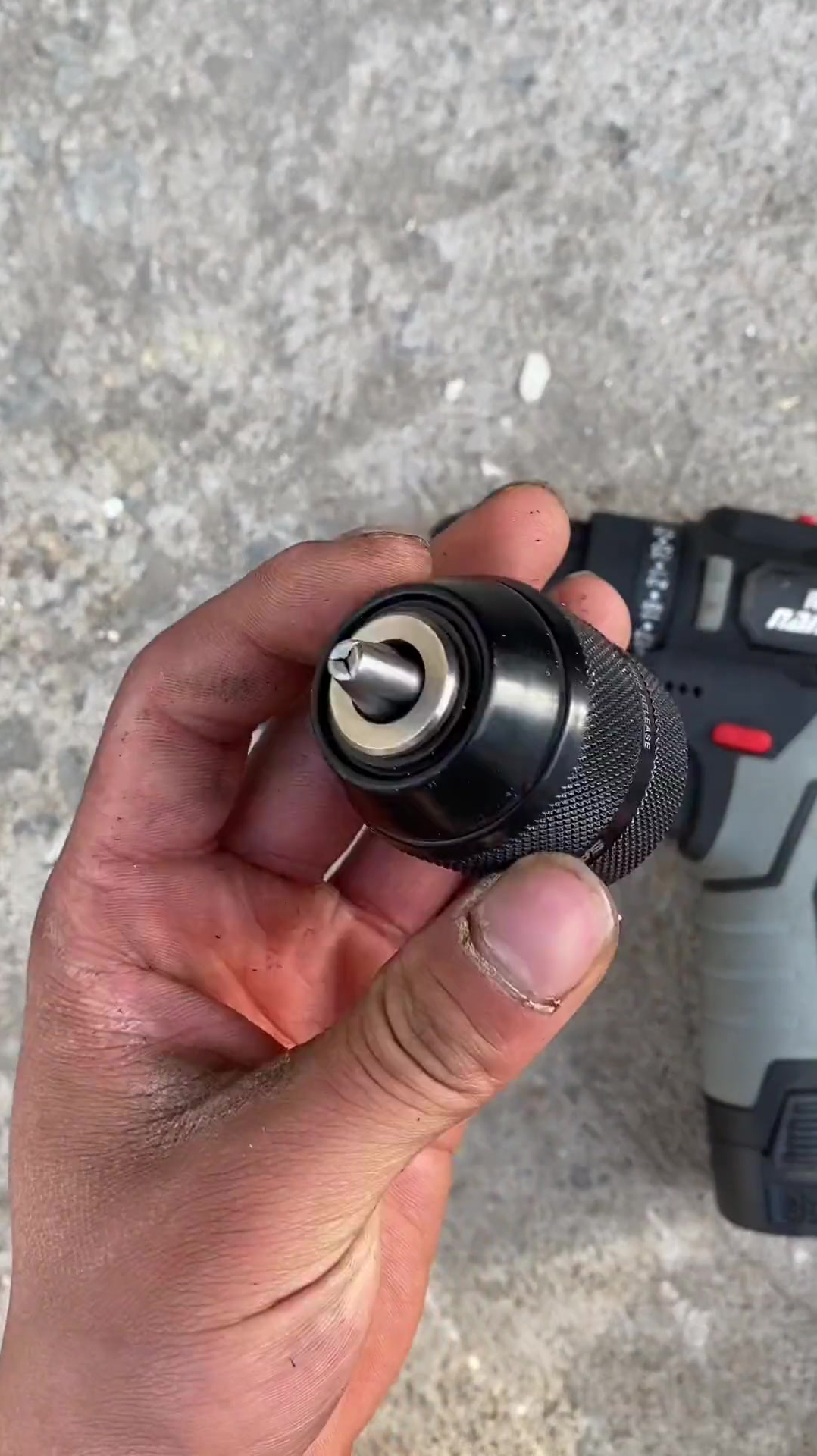 手电钻棘轮自锁钻夹头,夹持范围10mm,内螺纹直径9.5mm-度小视