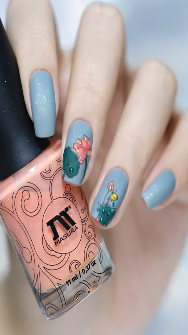 粉彩荷花中国画一样的美甲