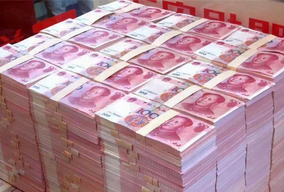 纪实:云南"锡王"雷毅:疯狂敛财近3000万,花费上千万包养明星