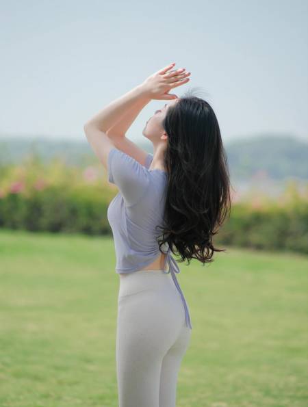 虎背熊腰学会这四个动作助你塑造完美背影杀