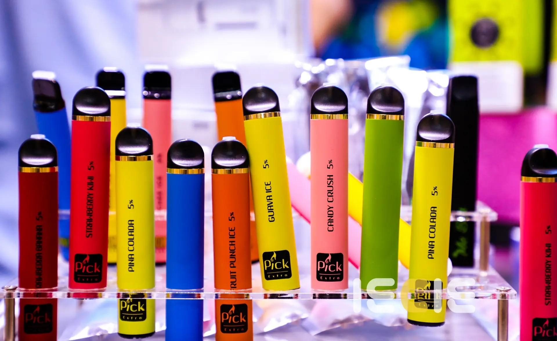 首先大家要了解什么是电子烟,电子烟其实就是一种模仿纸质香烟生产