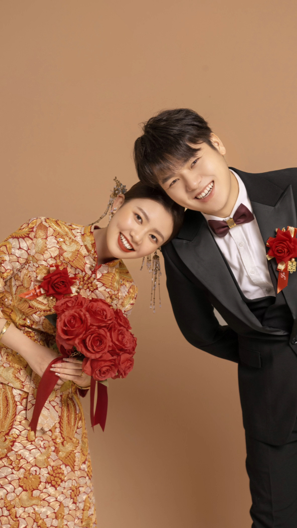 素颜一般的普通情侣去拍婚纱照,也能如此惊艳!