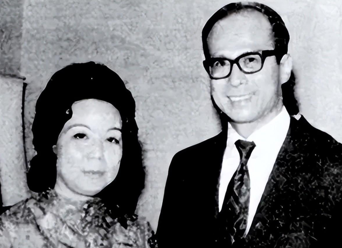 大鬧賭王葬禮糾纏劉鑾雄,氣死李嘉誠原配,許晉亨因她錯失420億