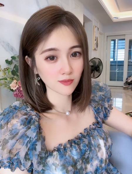 2022-07-150小洲45611232粉丝  关注绿茶挑畔原配,不料原配不哭不闹