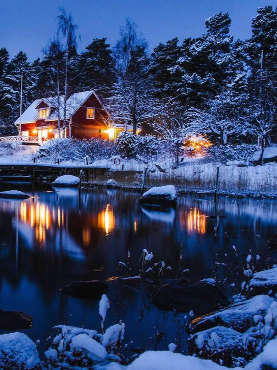 夜晚雪地图片