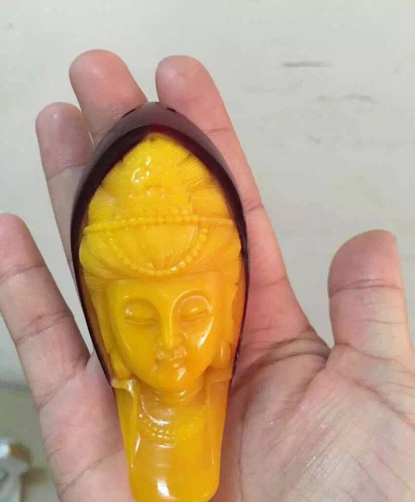 女子购买比犀牛角贵3倍的盔犀鸟吊坠,获刑10年,网友:不冤枉