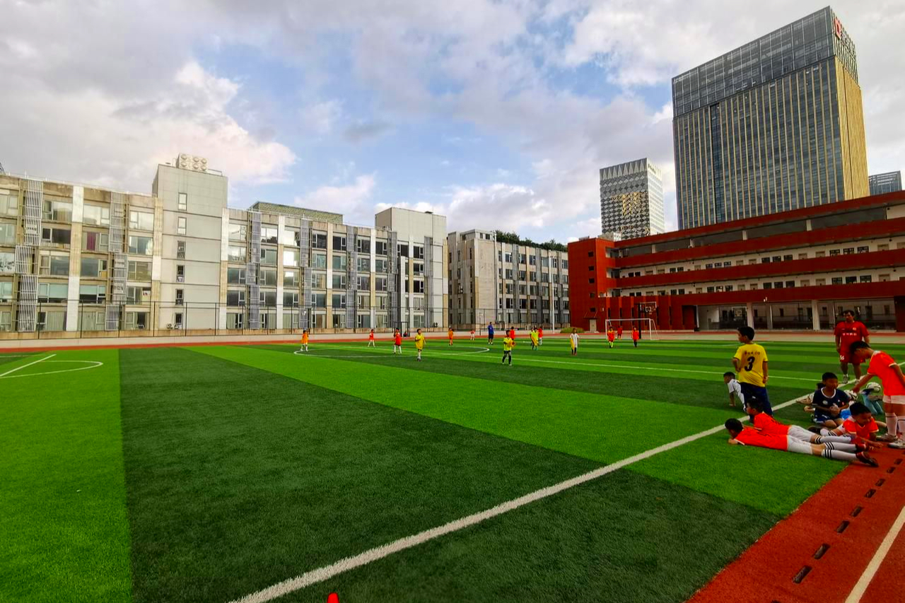 记者发现,硚口区在本次学区制改革中,除了打造小学对小学,中学对中学