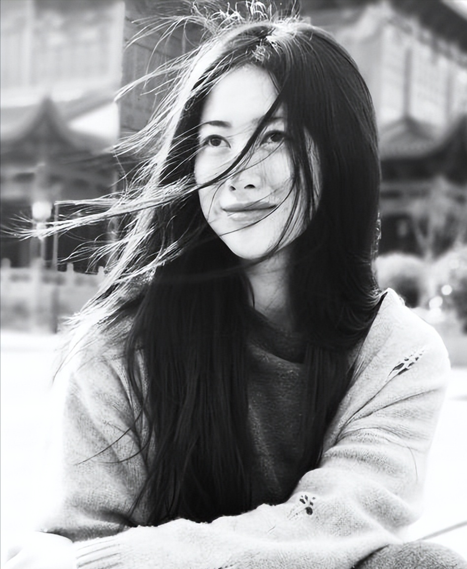 的观众,原来是有人在为张晚意饰演的"二强"要娶二婚的马素琴打抱不平