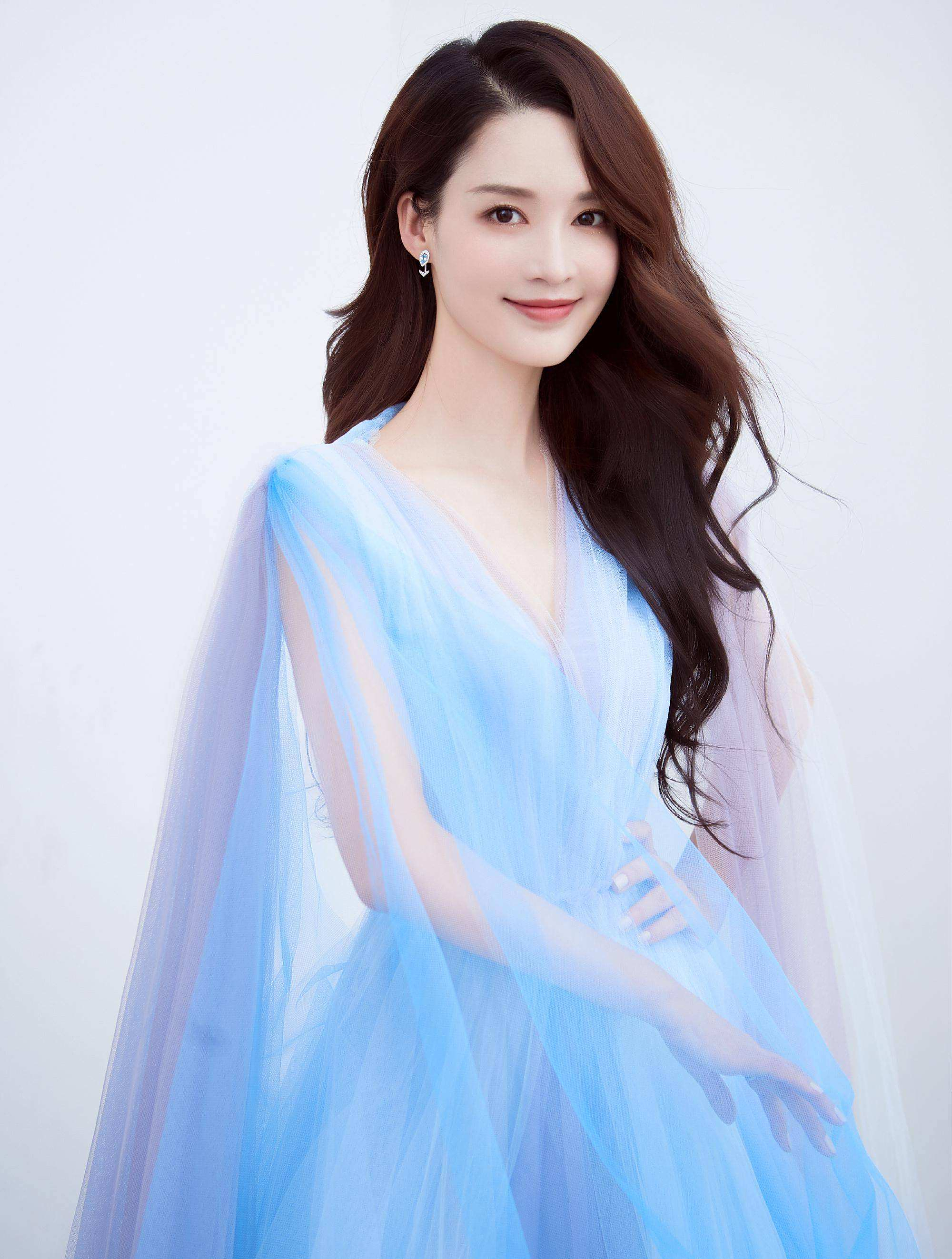 "新晋女神"李沁,击败娜扎和热巴,成为第六届虎扑女神2-度小视