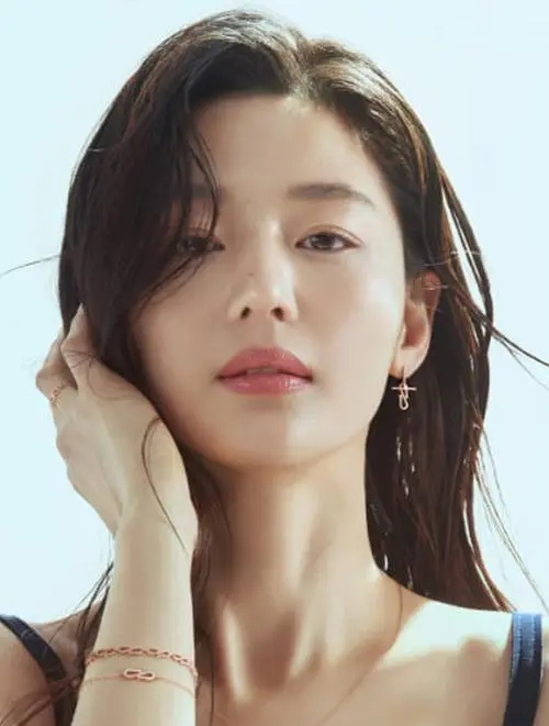 10位韩国最美女明星,你认为谁最漂亮呢?全智贤金喜善林允儿上榜02