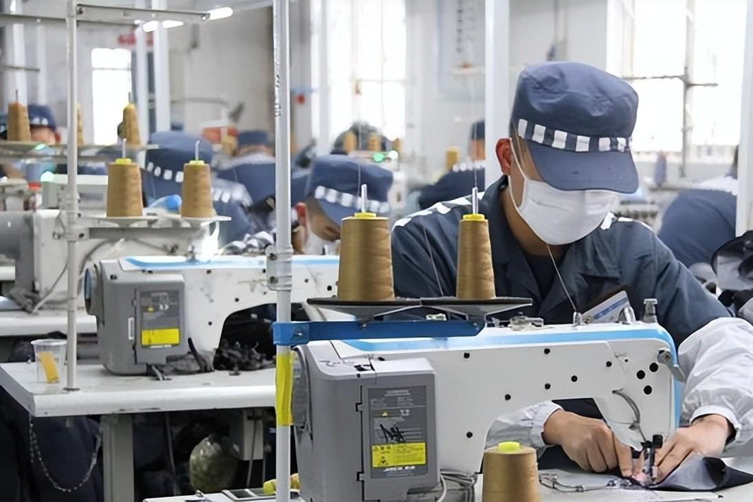 回顾:被判"无期"的人,每天在监狱里干些什么?说出来你或许不信