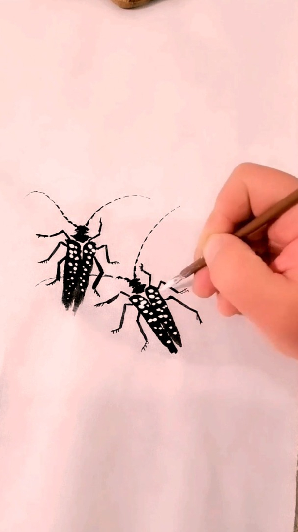 好看的国画,教你画天牛,国画教程,格桑花-度小视