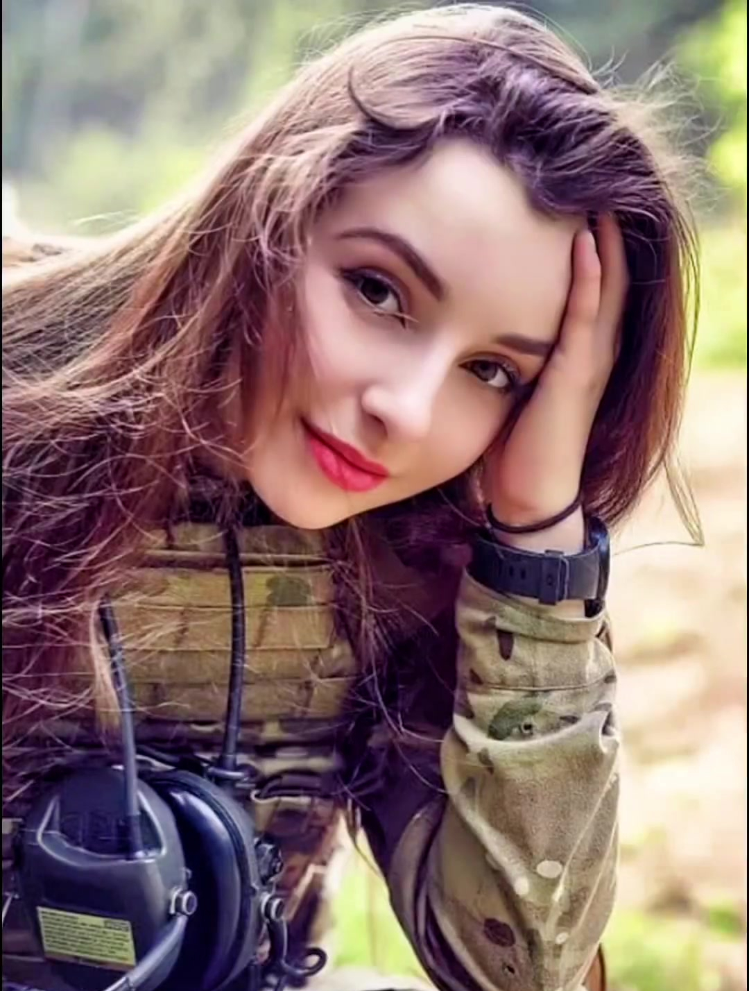 俄罗斯女兵来了,愿世界和平