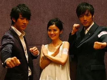 身高182吴尊竟和身高180的黎明合影看二帅合影吴尊不止高2厘米