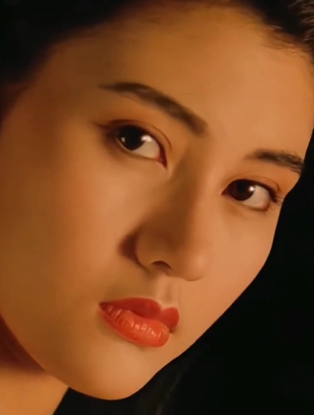 李嘉欣颜值巅峰时期,惊为天人,美到极致的港星女神!-度小视