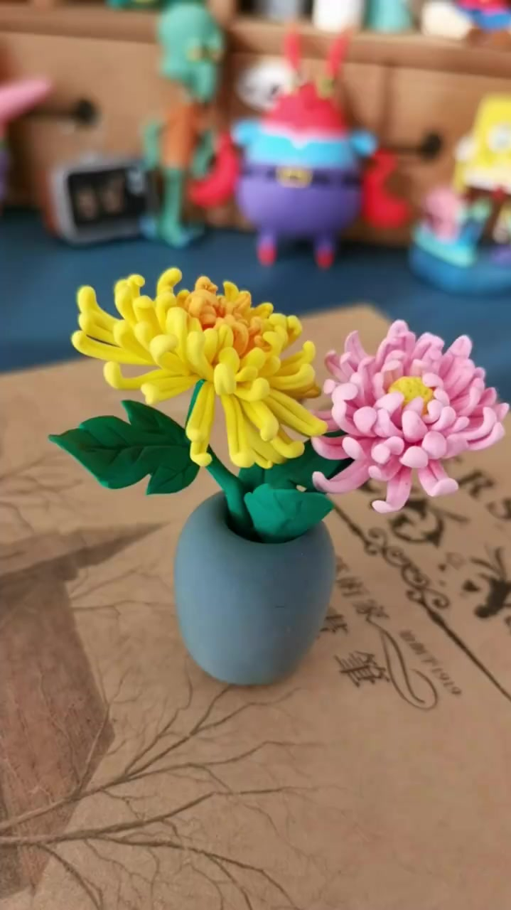 粘土|秋天来了,菊花开了!捏着捏着,就捏成袖珍的了!-度小视