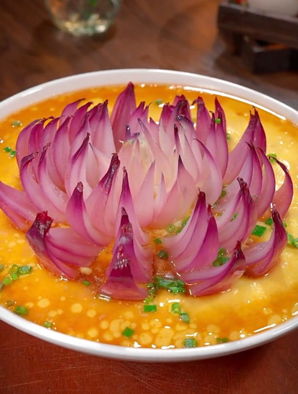 洋葱蒸蛋,好看又好吃