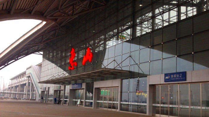 江苏惠山火车站途经公交车线路乘坐点及其运行时间