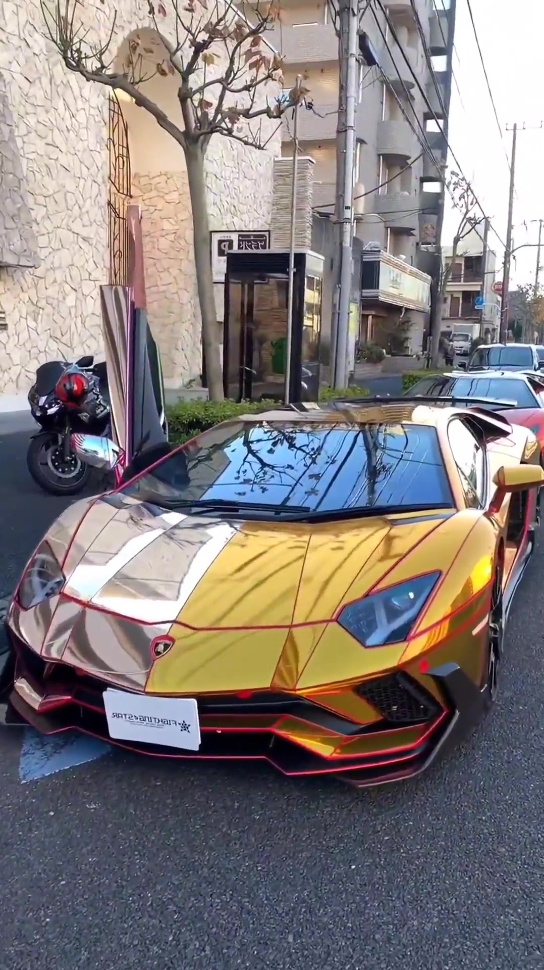 街边的兰博基尼酷毙了