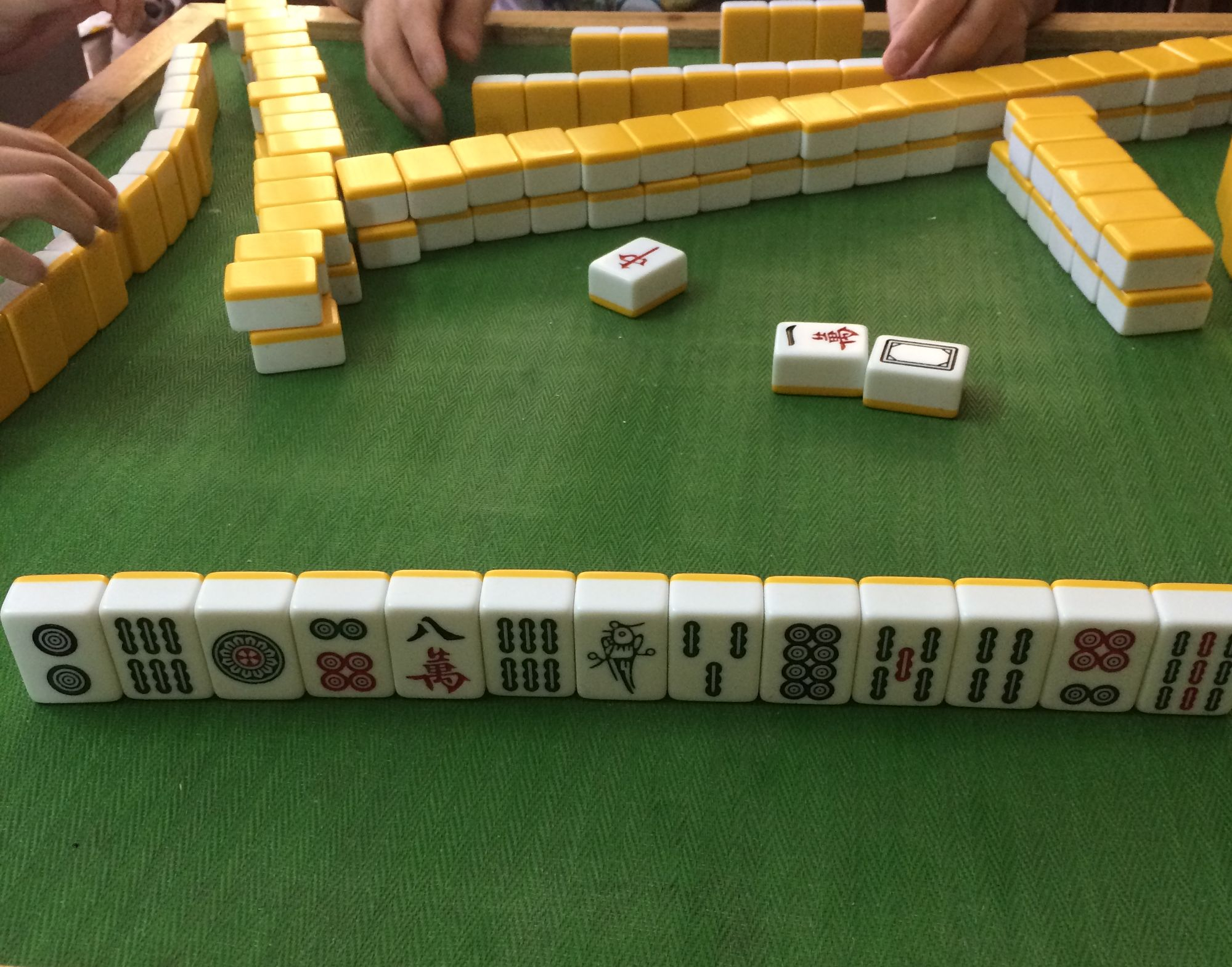 碰牌规律:打麻将中的碰牌有什么讲究?