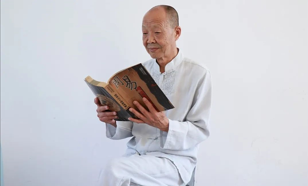 武医李文臣,集气功,点穴,针灸,推拿之大成,他的人生令人赞佩