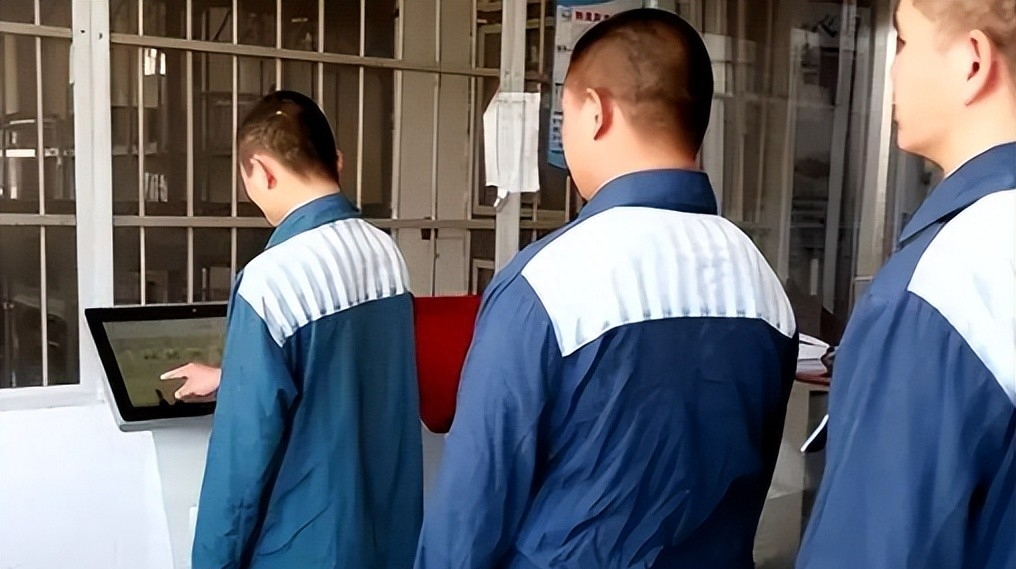 最后在监狱的日子时间来到2005年,年过古稀的欧树被转移到了云南省一