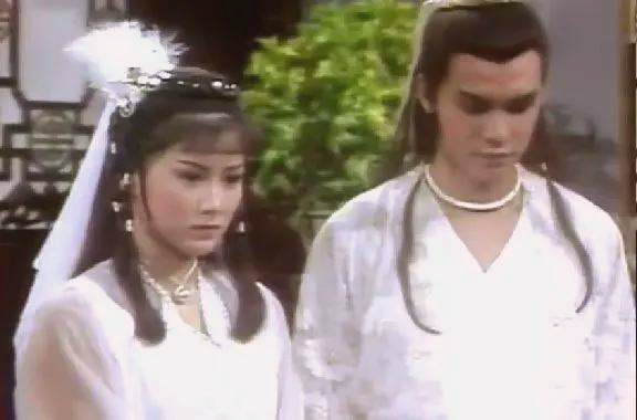 金世遗和唐经天求爱冰川天女,为何冰川天女最终选择了唐经天?