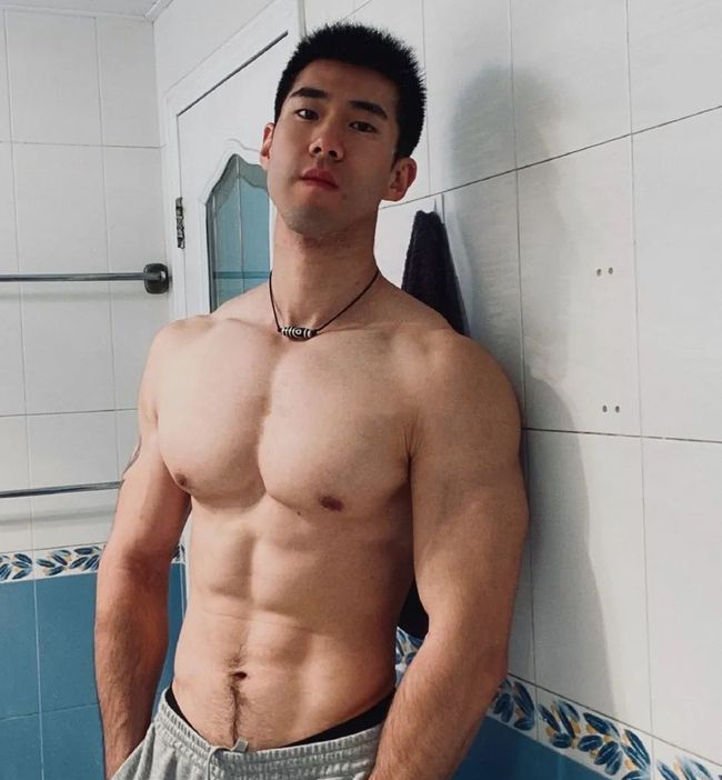 "肌肉版赵又廷"火了!又帅又有肌肉,看完赶紧练起来