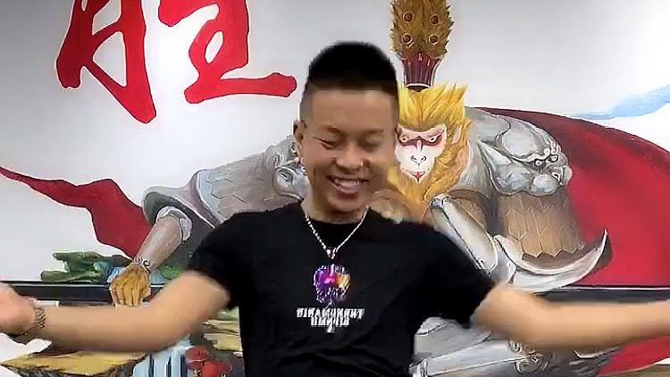 "纯蓝精神",面对抽假奖的第一网红胜仔,网友喊出同一个声音!