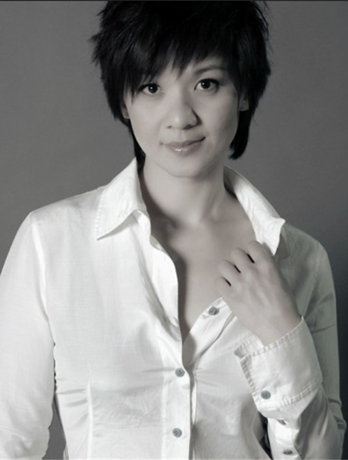 "毒舌评委"柯以敏:辱骂选手让选手滚,如今复出带货遭抵制2