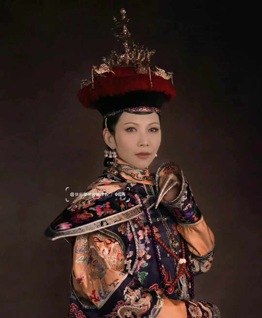 穿朝服的《甄嬛传》娘娘们:眉庄很有皇后范,齐妃不太聪明的样子