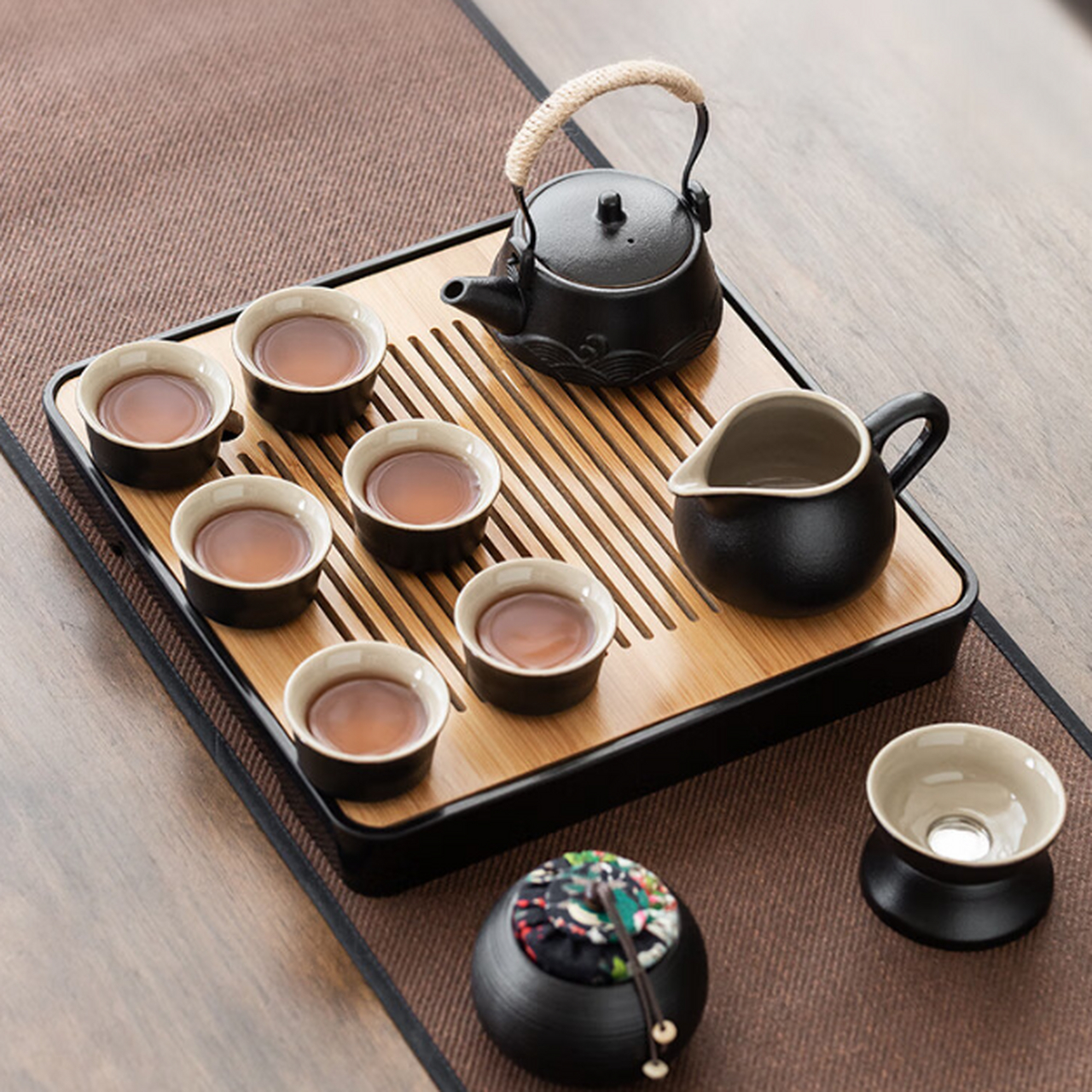 暖冬好物大赏#  京东京造功夫茶具套装,是一款专为家庭和办公场所