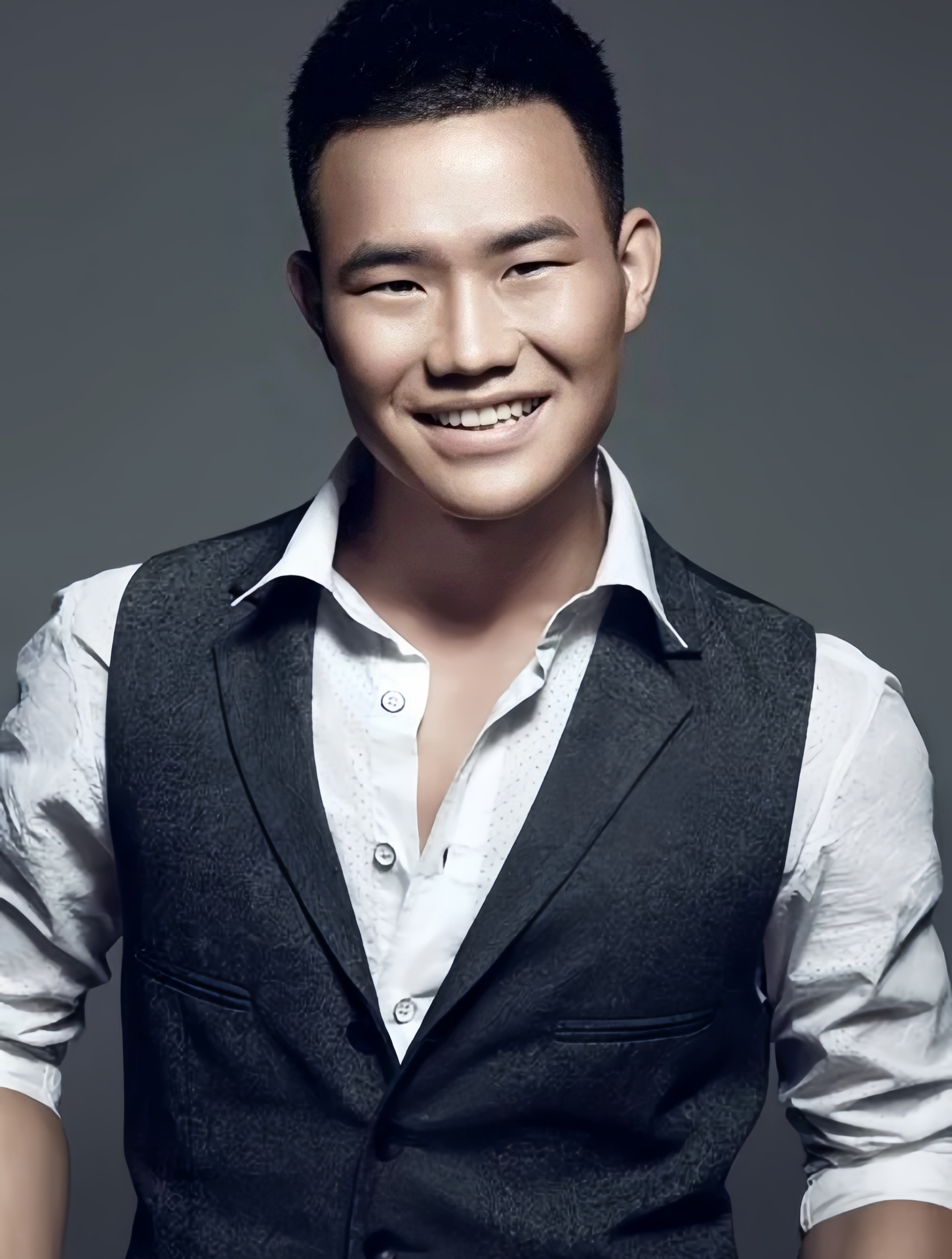 嘎子哥谢孟伟回应捐赠物资争议:慈善行动不应被负面误解