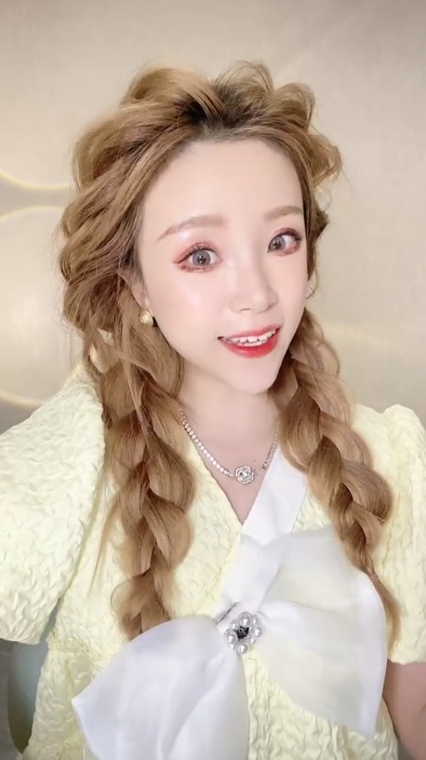 无敌高颅顶暴显发量的麻花辫编发