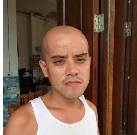 冯加六:因撞脸光头强年入百万,娶小20岁的娇妻,今过得怎样