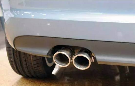 汽车排气筒位置和数量,对汽车有什么影响?原来涵盖知识这么多