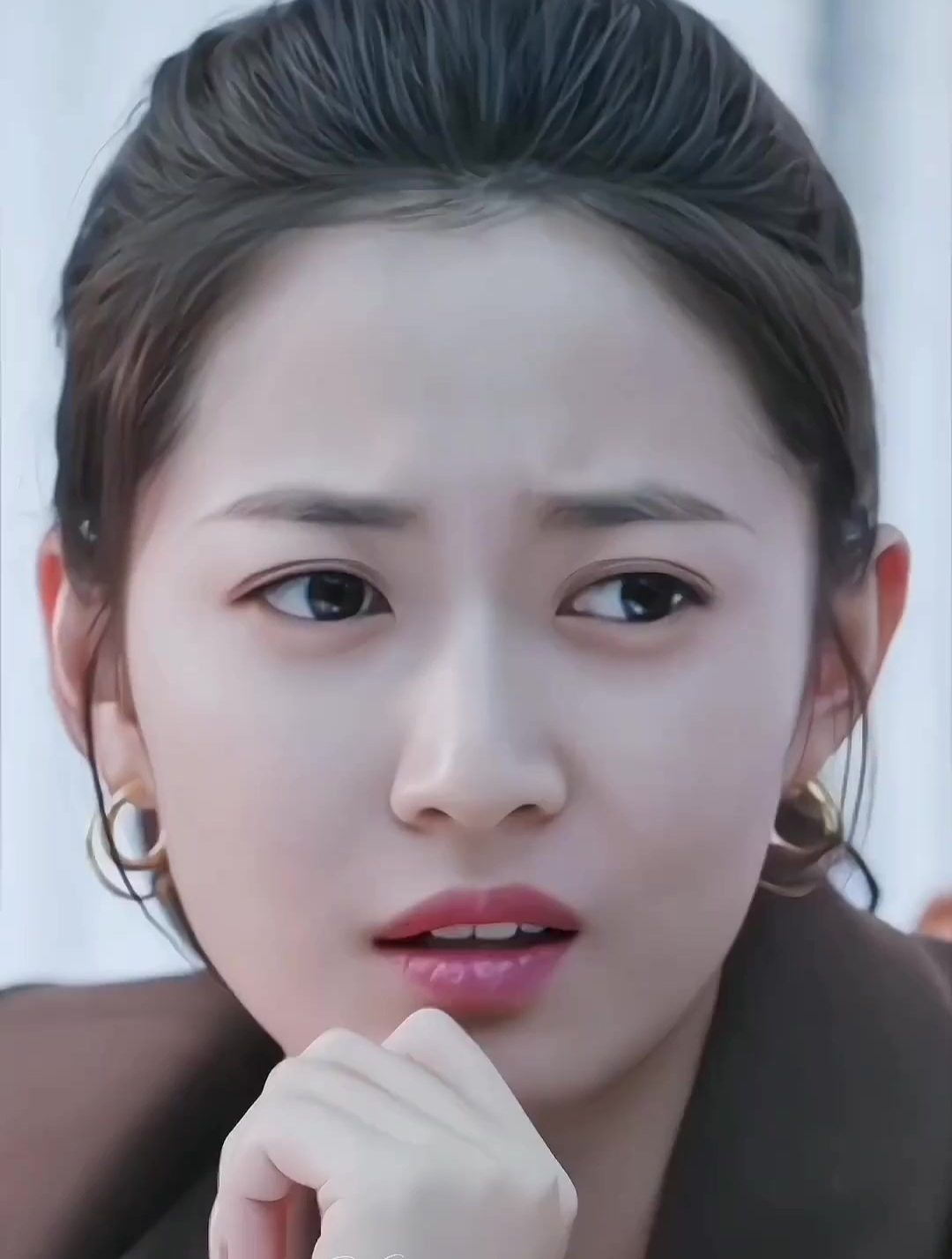 陆钰琪!她人很好看,笑起来非常漂亮,脸也非常小,腿也很细-度小视