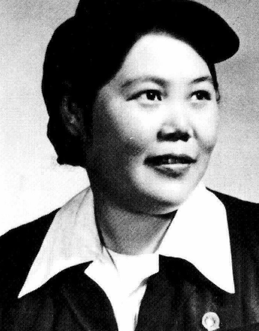 杨沫:带病写出40万字巨著《青春之歌》,临终之前:捐出所有稿费