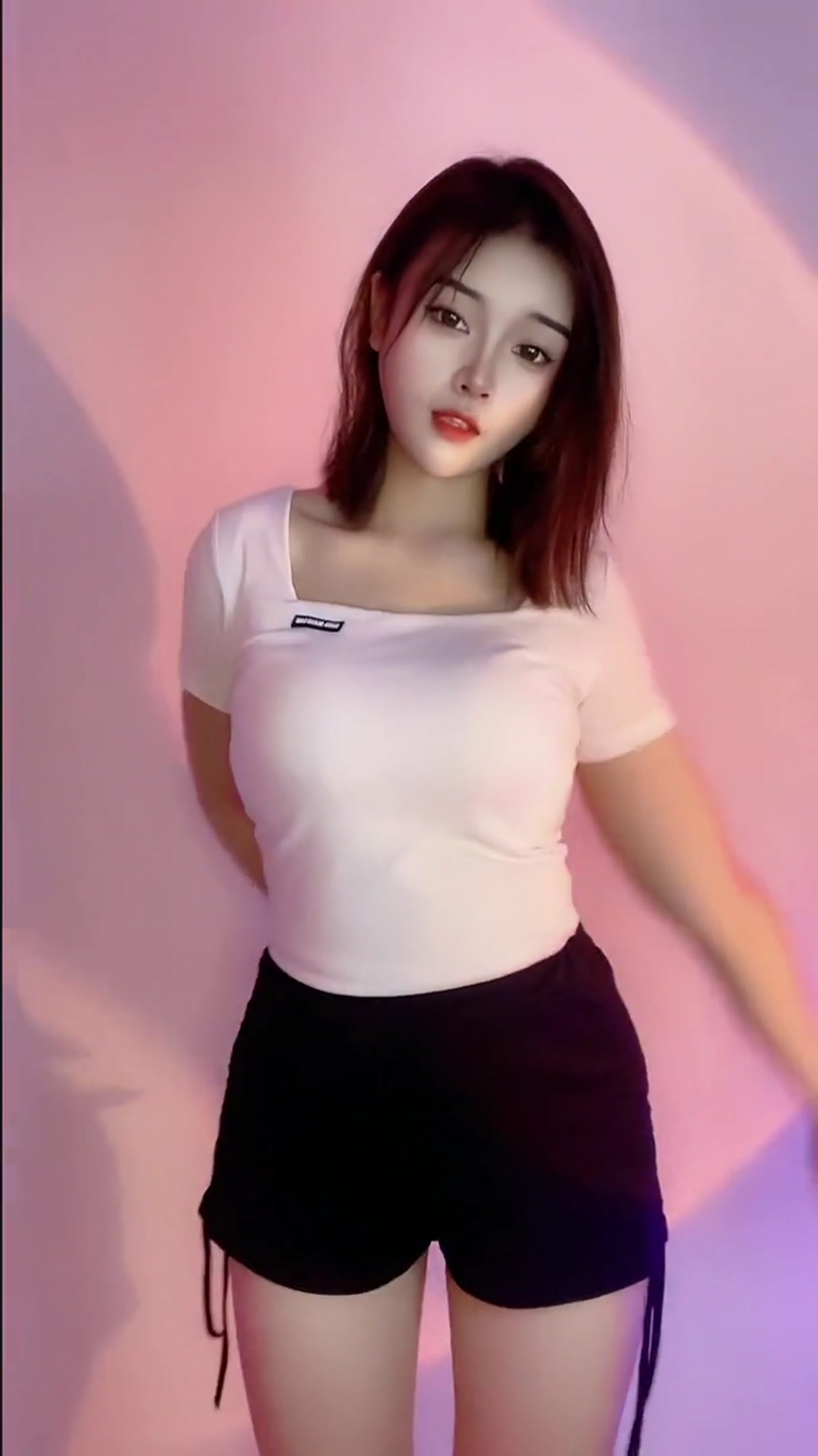 微胖女神纯欲界的天花板身材太丰满了你懂得