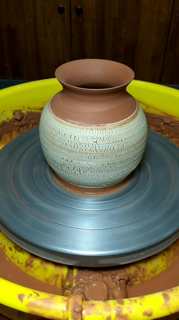 陶艺拉坯树纹肌理花瓶有喜欢的可以学着做一个