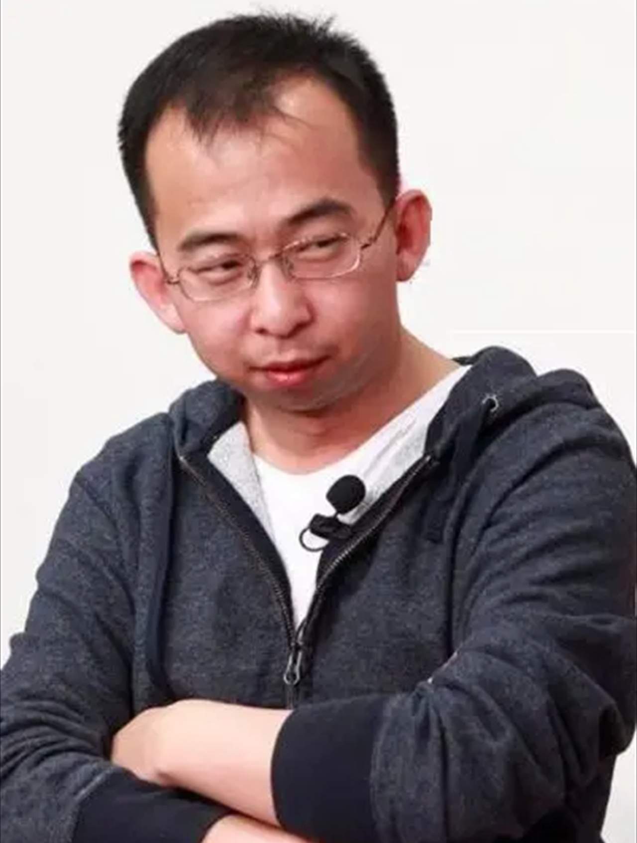 巨兴茂:最丑配角到百亿导演,因郭靖宇改变人生,41抱得美人归(2)