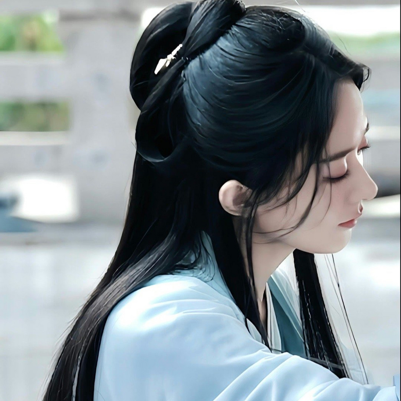 赵丽颖# #与凤行# 状态不错 据说有望今年寒假档播出.