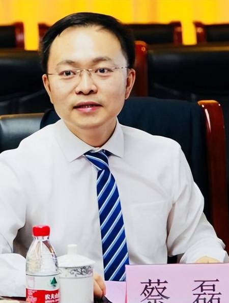 蔡磊公开宣布第一次用药有效腿部力量增加走路也稳了