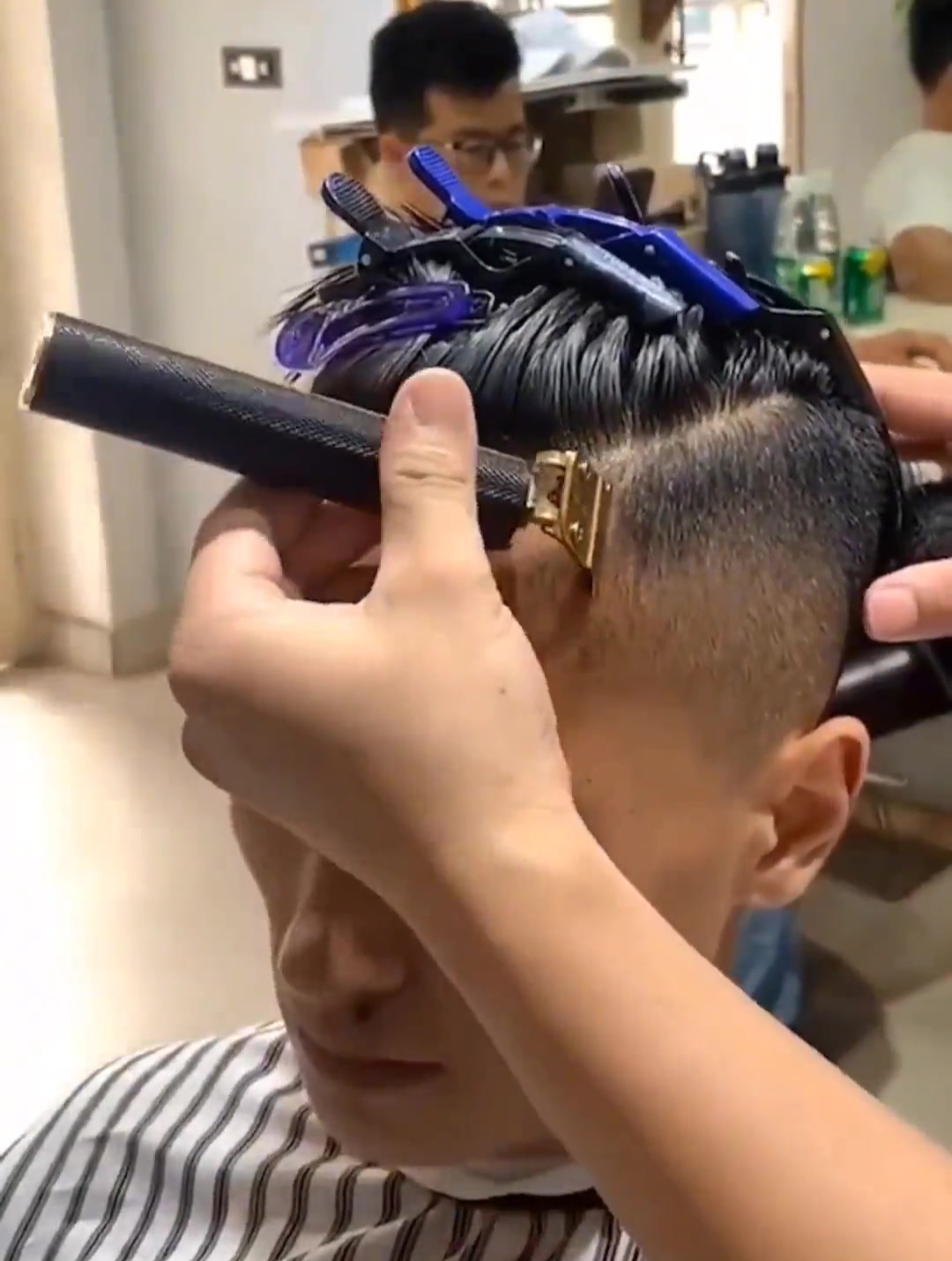 推剪理发器雕刻剃头发刀剪电推剪推子光头成人理发推光神器