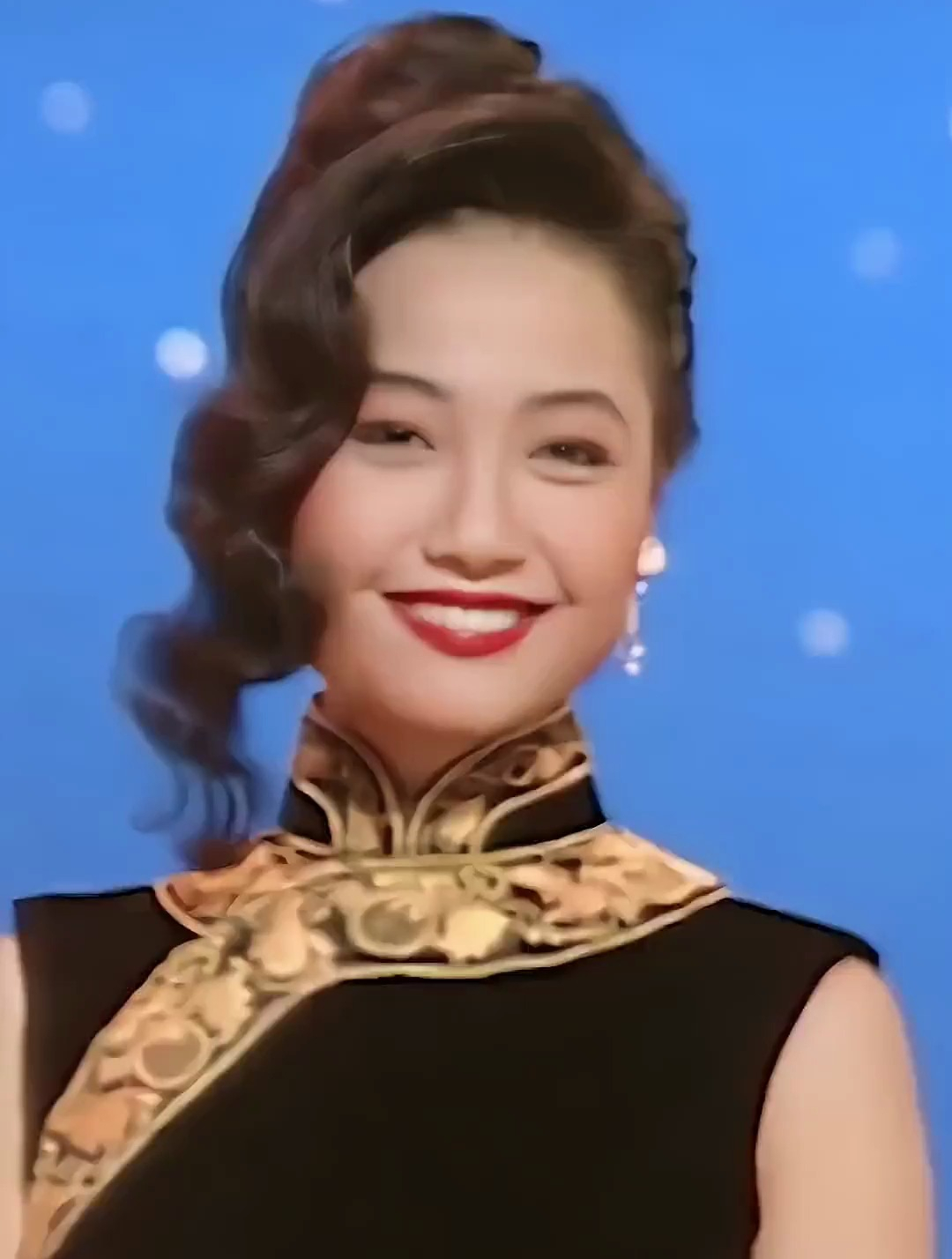 港星女神杨玉梅,1990年亚姐季军,真的好美啊!