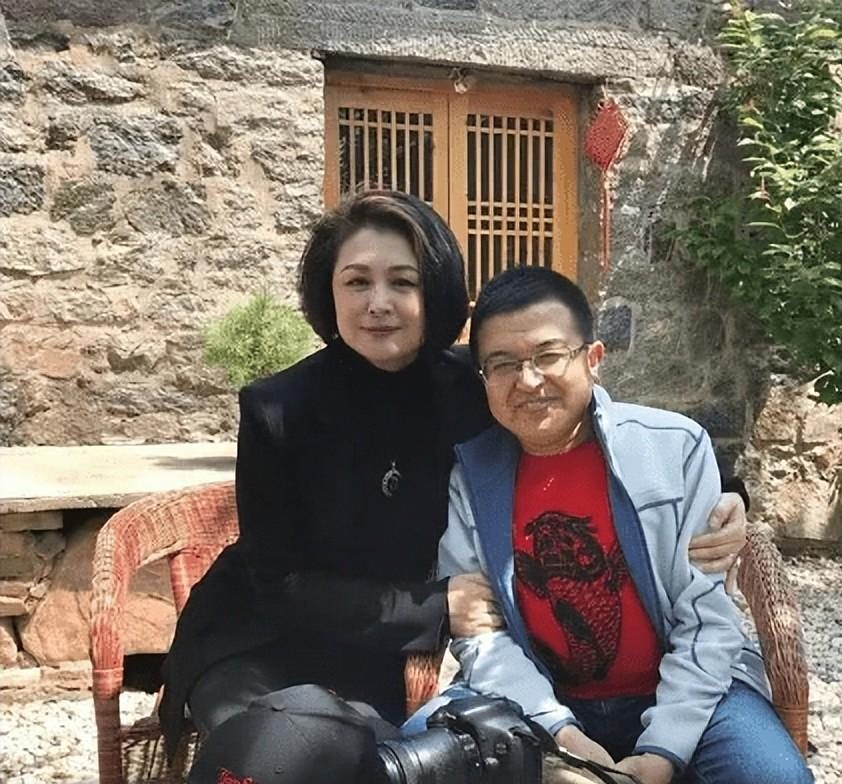 结婚20年无子赵本山捧她15年谢大脚于月仙的一生有多凄凉