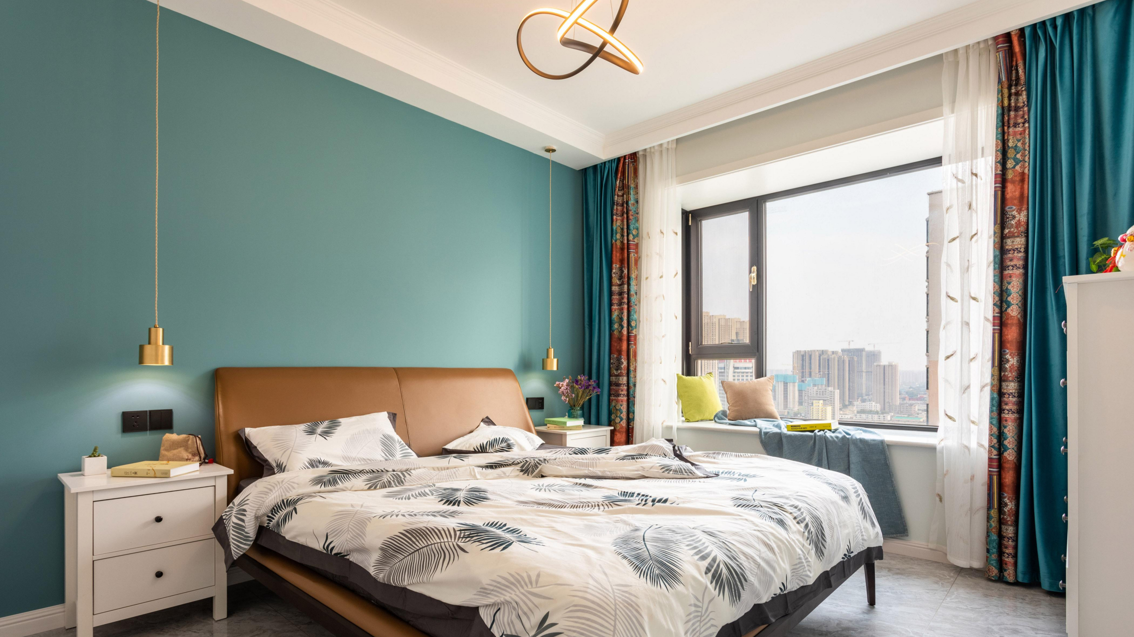 科学,个人习惯而异,从文化角度看,中国传统文化认为床头朝南最好,而