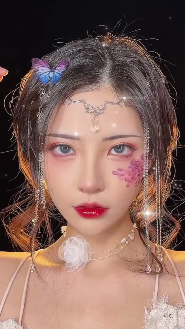 一眼见你,万物不及画中人仿妆