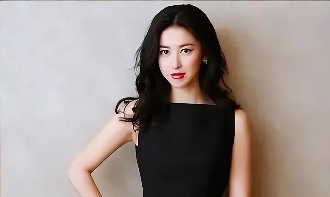 的观众,原来是有人在为张晚意饰演的"二强"要娶二婚的马素琴打抱不平